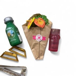 MGA Miniverse flamingo lilies with monstera